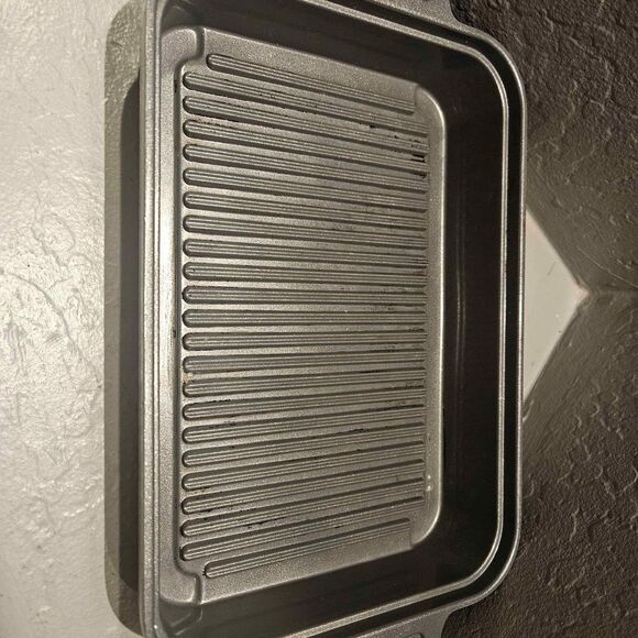 Maker Anodized Coated Casserole Dish 12"x9" with Lid - Picture 2 of 5